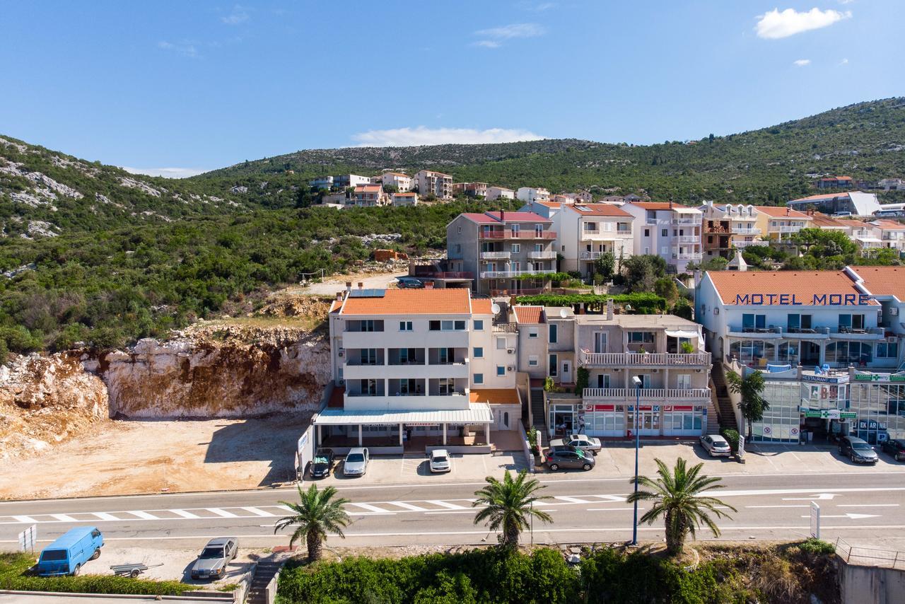 Villa Suzana Неум Екстериор снимка