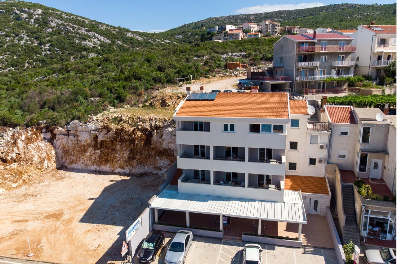 Villa Suzana Неум Екстериор снимка
